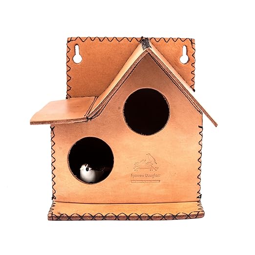Sparrow Daughter Bird House – Original Leather, Hanging Nest Box for Balcony & Garden, Perfect for Sparrows, Lovebirds & Hummingbirds. Includes 50g Nesting Material Free!