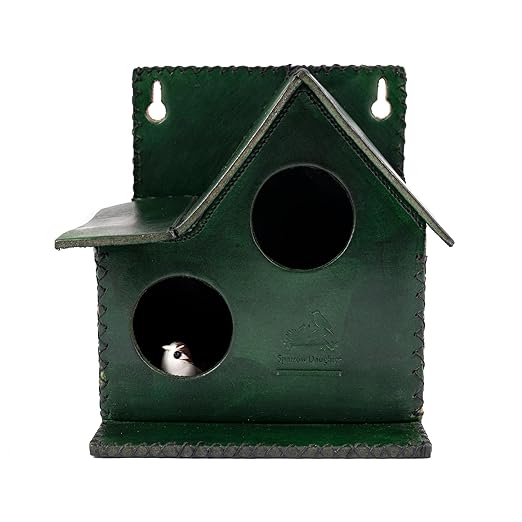 Sparrow Daughter Bird House – Original Leather, Hanging Nest Box for Balcony & Garden, Perfect for Sparrows, Lovebirds & Hummingbirds. Includes 50g Nesting Material Free!